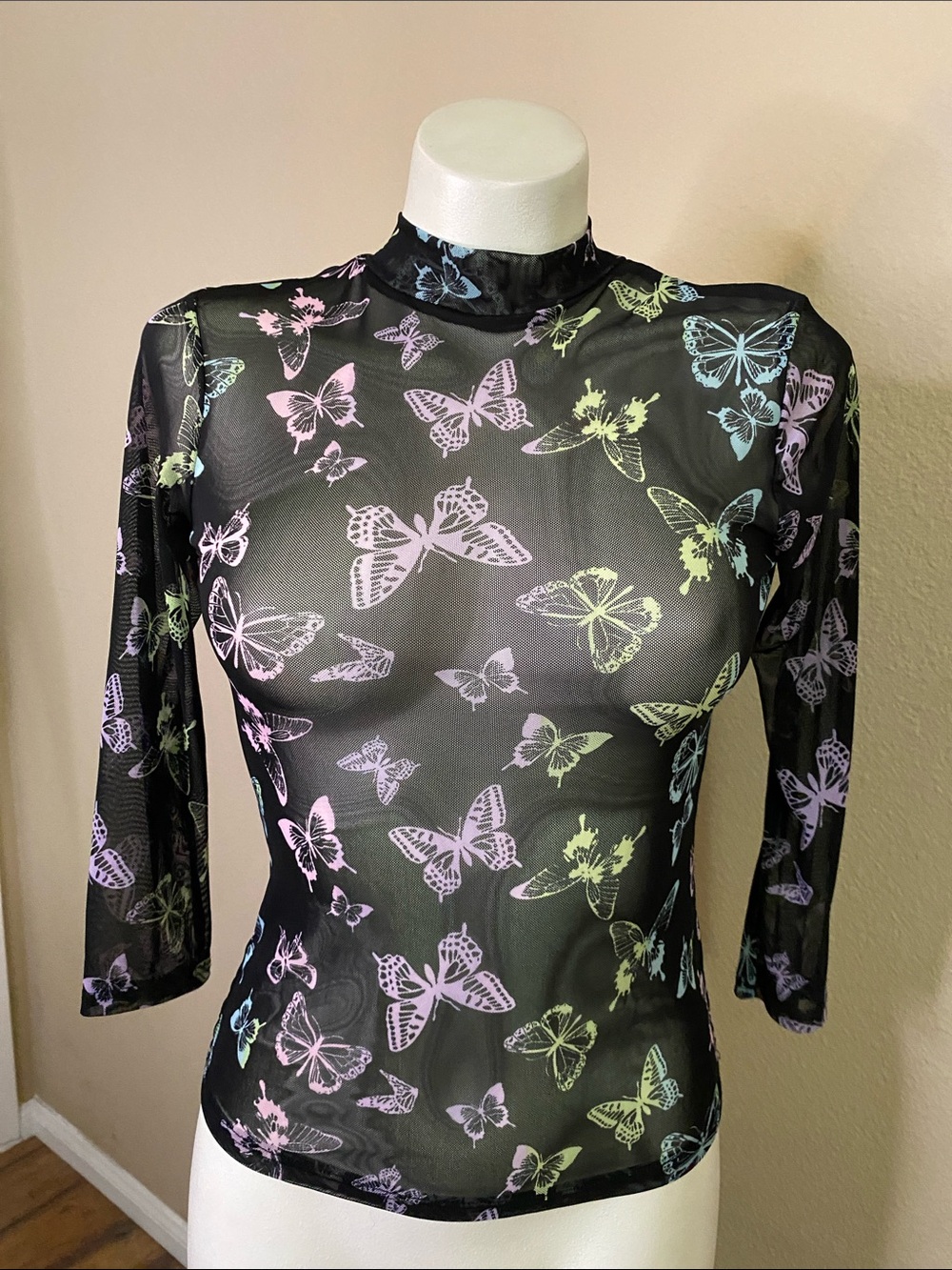 Sheer Black mesh Butterfly Print 3/4 Sleeve stretch Top
